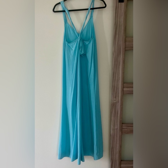 Loft Beach Jumpsuit with adjustable tie back - Picture 4 of 5